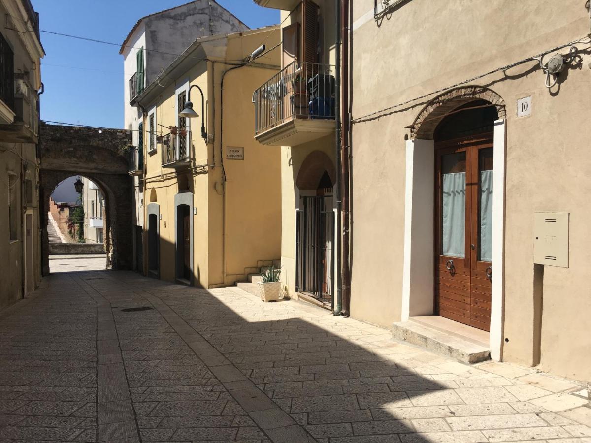 Le Volte Nel Borgo Lägenhet Termoli Exteriör bild